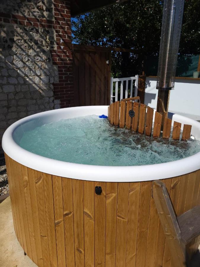Au Bain Normand : Bain Nordique Et Detente. Goderville Buitenkant foto